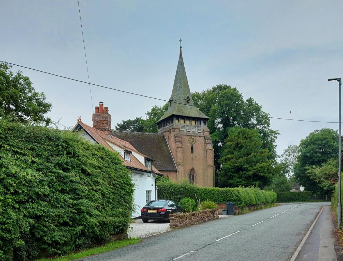 Saughall Mill Farm Cottage Chester Eksteriør bilde